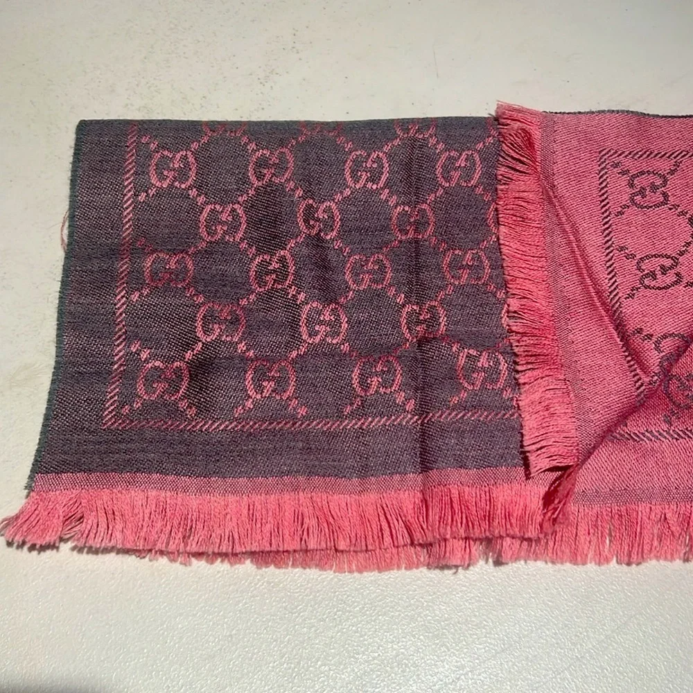 Gucci Pink and Gray Scarf with Monogram Pattern 19x72